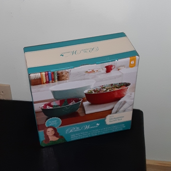 The Poineer Woman "Mazie" Melamine bowl set (6 piece set). NEW!! - Picture 6 of 6